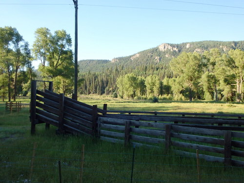 GDMBR: Cattle Chute.